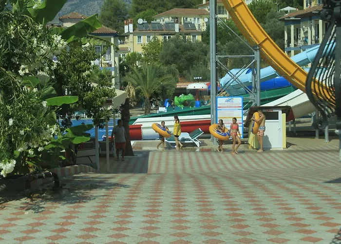 Gurol Apart Ξενοδοχείο με διαμερίσματα 3*