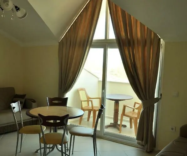 Gurol Apart Ολουντενίζ